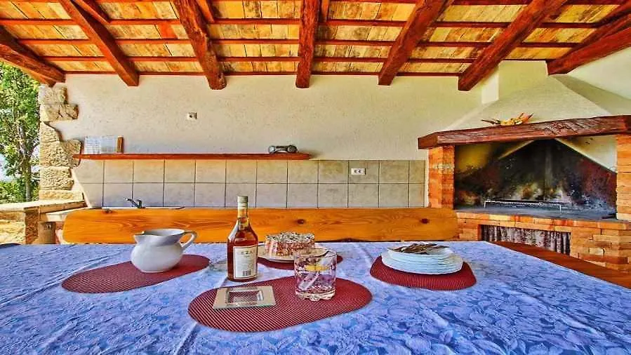 Holiday Home In Dolenja Vas - Istrien 51825