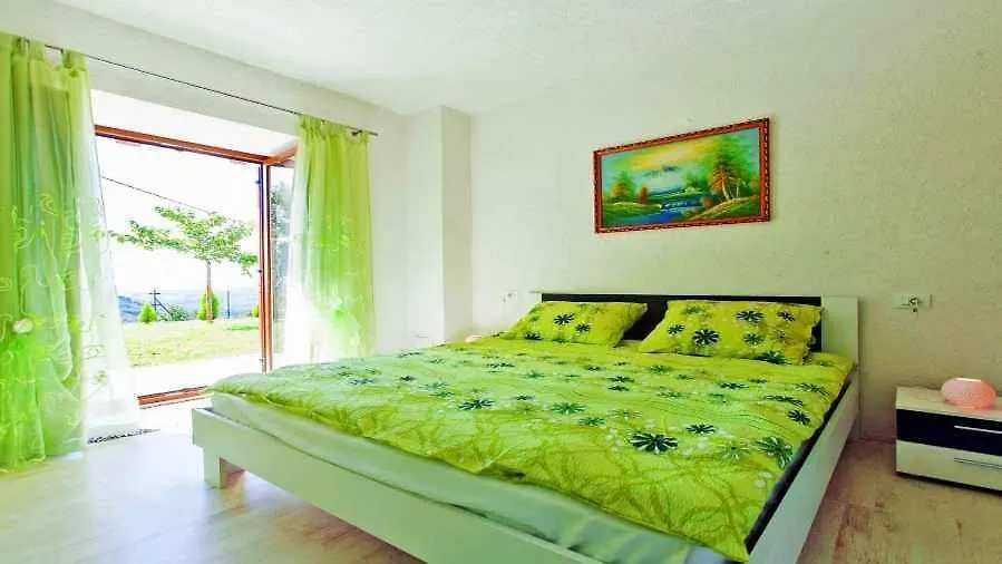 Holiday Home In Dolenja Vas - Istrien 51825
