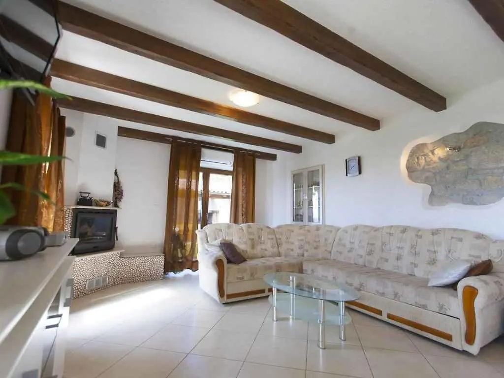 Holiday Home In Dolenja Vas - Istrien 51825 Croatia