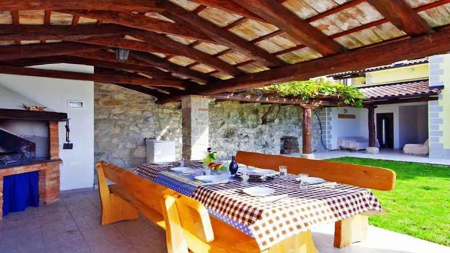 Holiday Home In Dolenja Vas - Istrien 51825 Croatie